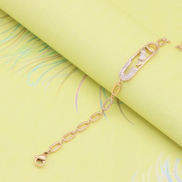 "Rose Gold Safety Pin Bracelet with Wing Detail, XPBL0781 - Picture 5 of 12